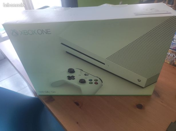 xbox one 500 giga + FORZA 7 manette)