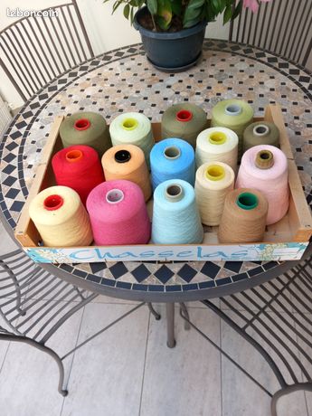 Vente de grande bobine de fil à coudre