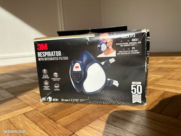 Vente Masque de protection avec filtre pour la poussière et produits solvants