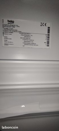 d'un petit réfrigérateur BEKO