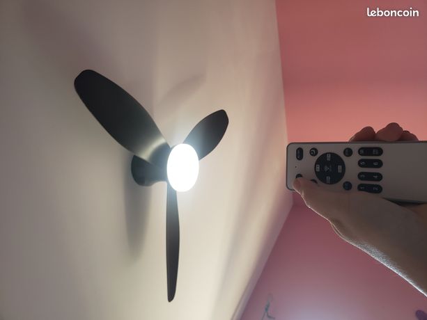 Ventilateur 2en1 plafonnier 6 vitesse avec télécommande et 3 niveaux de lumières état neuf