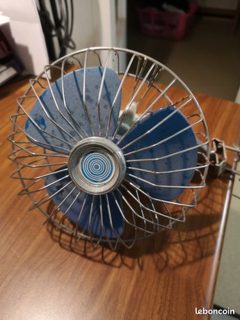 Ventilateur pivotant