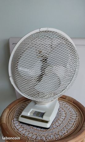 Ventilateur Super Deluxe 3 Vitesses Oscillant Inclinable Parfait Etat de Fonctionnement