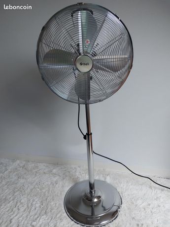 Ventilateur sur pied en métal