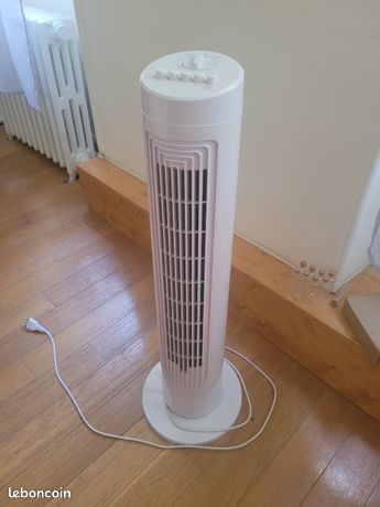 Ventilateur à pied