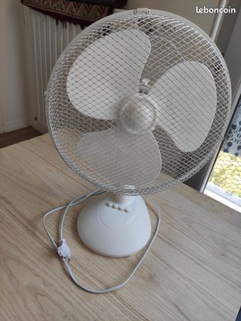 Ventilateur de table simple