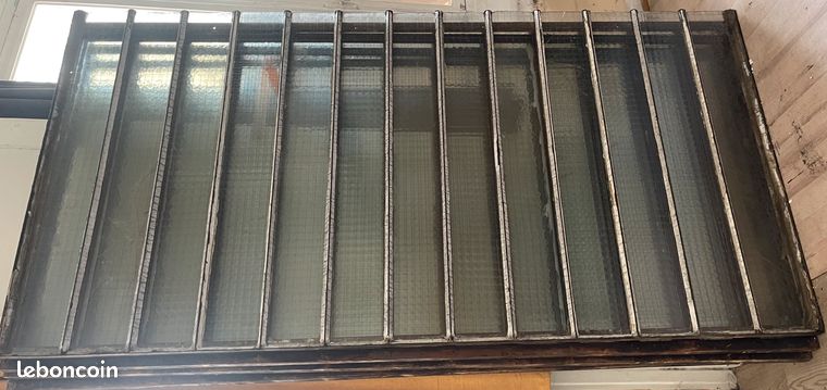 Verrière industrielle en acier