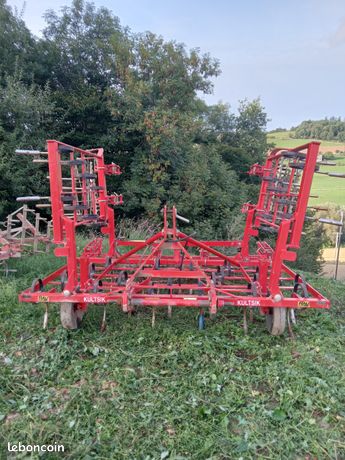 Vibroculteur repliable