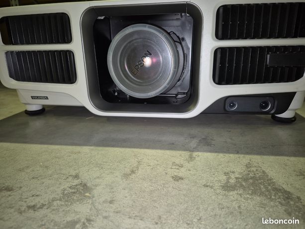 Videoprojecteur 4k Epson EB-L1100U 6000Lumens
