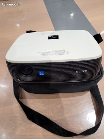 Videoprojecteur Sony VPL-EX3 XGAAvec sacoche Lampe HS