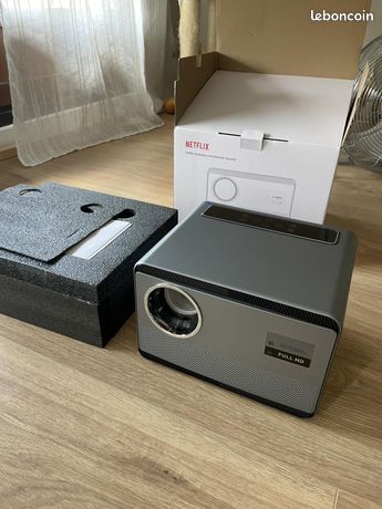 Vidéoprojecteur 4k 1200 ANSI