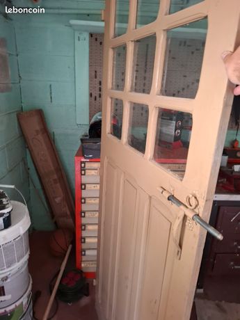 Vieille porte en chêne