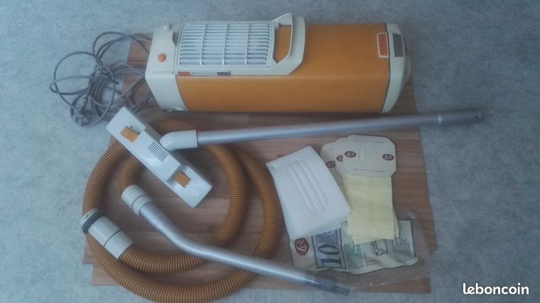 Vintage aspirateur ELECTROLUX LUXOMATIC