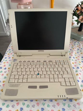 Vintage Compaq LTE 5280