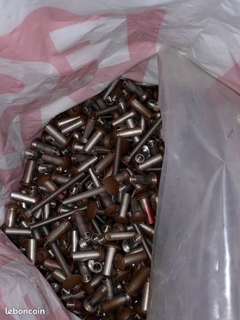 Visserie 430 vis et écrous relieurs