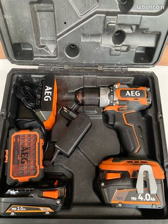 Visseuse-perceuse à percussion AEG