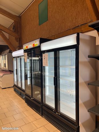 Vitrine boisson 3 portes NEUF