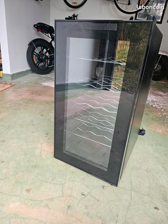 Vitrine cave à vin