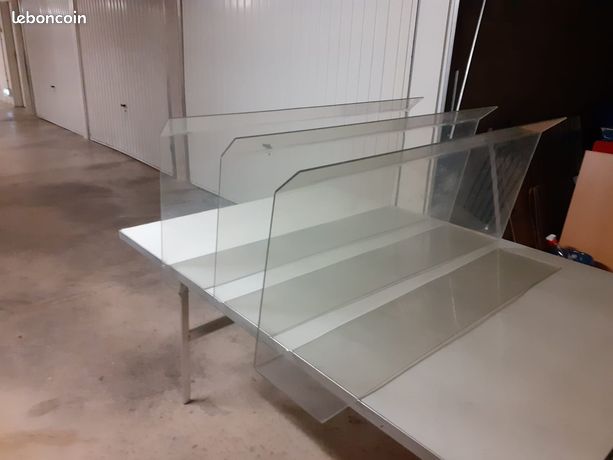 Vitrine de protection présentoir alimentaire plexiglass