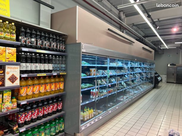 Vitrine murale Avec groupe deporté 225 ML AHT