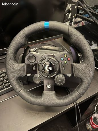 Volant de course Logitech G923 avec boitier de vitesse pour PC et Xbox