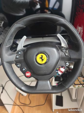 Volant Ferrari T80