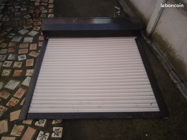 Volets roulant manuels avec sangle Somfy PVC pour fenêtre