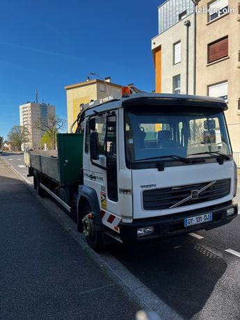 Volvo plateau grue
