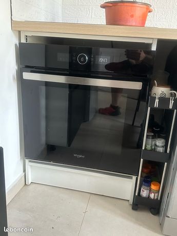 Whirlpool 6 sense four encastrable