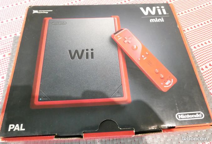 Wii mini rouge