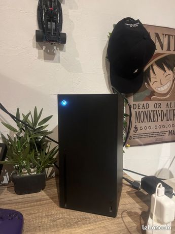 Xbox série X à vendre sur Perpignan prix négociable à là limite du raisonnable