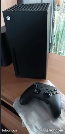 Xbox séries x + 2 manettes