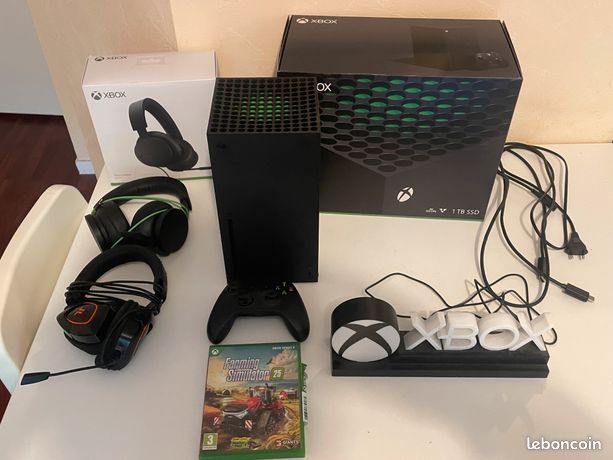 Xbox series X + jeu + casques+ accessoire