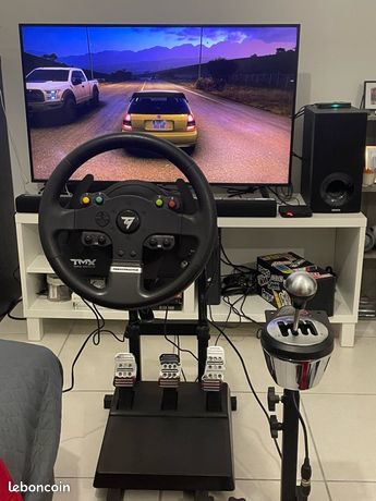 Xbox Séries X + volant + carte extension + jeux