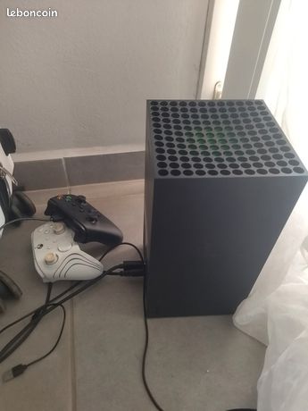 Xbox x 2 manettes